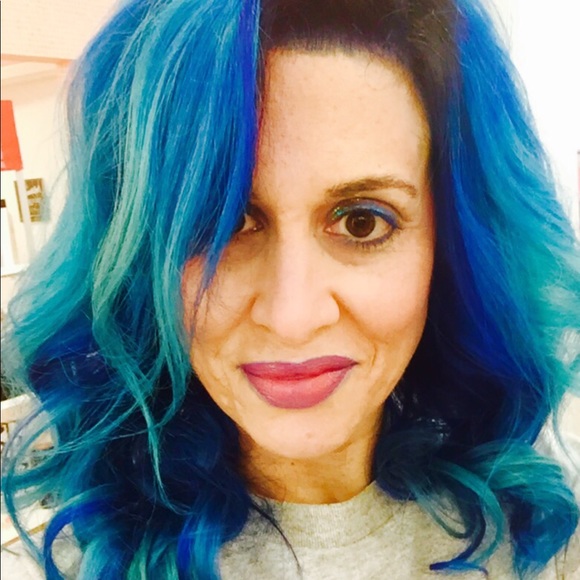 Meet your Posher, Monic - Picture 3 of 14